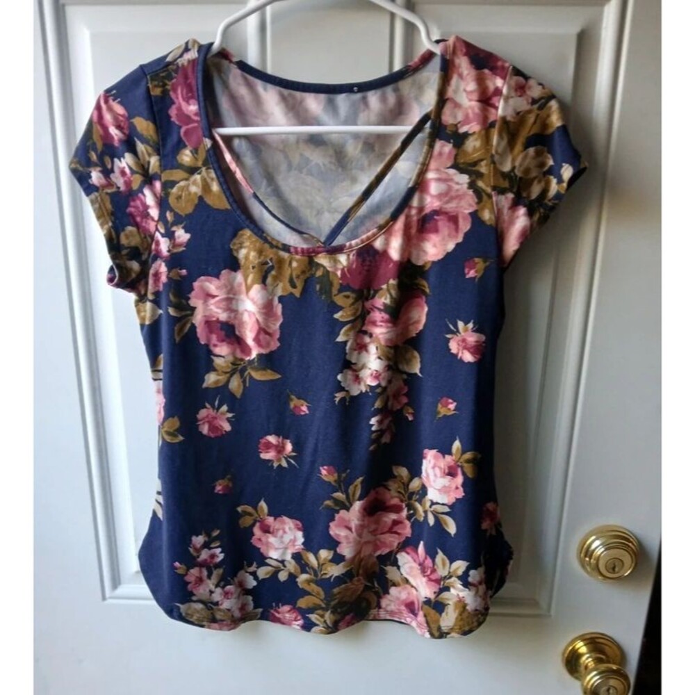 Women’s Floral Scoop Neck Top - Navy with Pink Roses